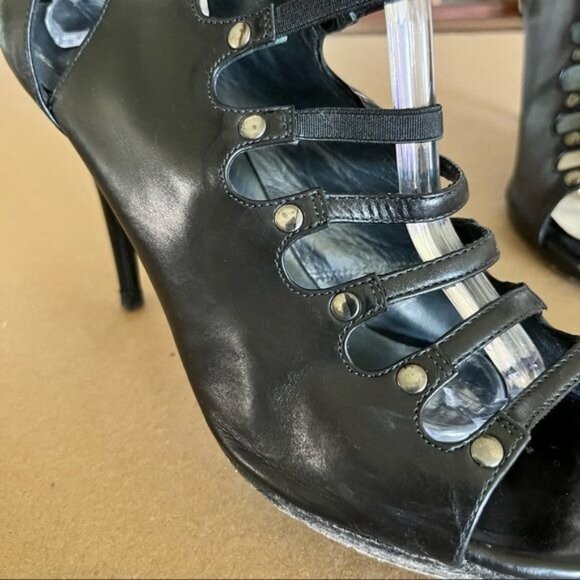Stuart Weitzman Caged Cut Out Gladiator High Heels - Picture 5 of 11